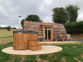 Delor - Bryntalch Glamping Pods